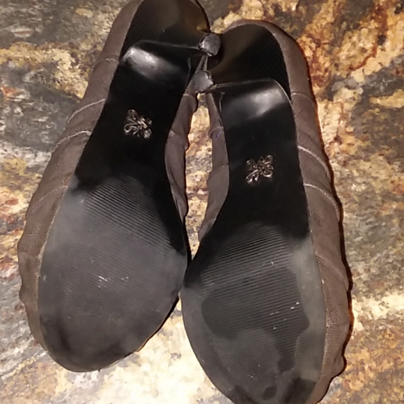 🎈 Vera Wang platform peep toe booties - Picture 5 of 8